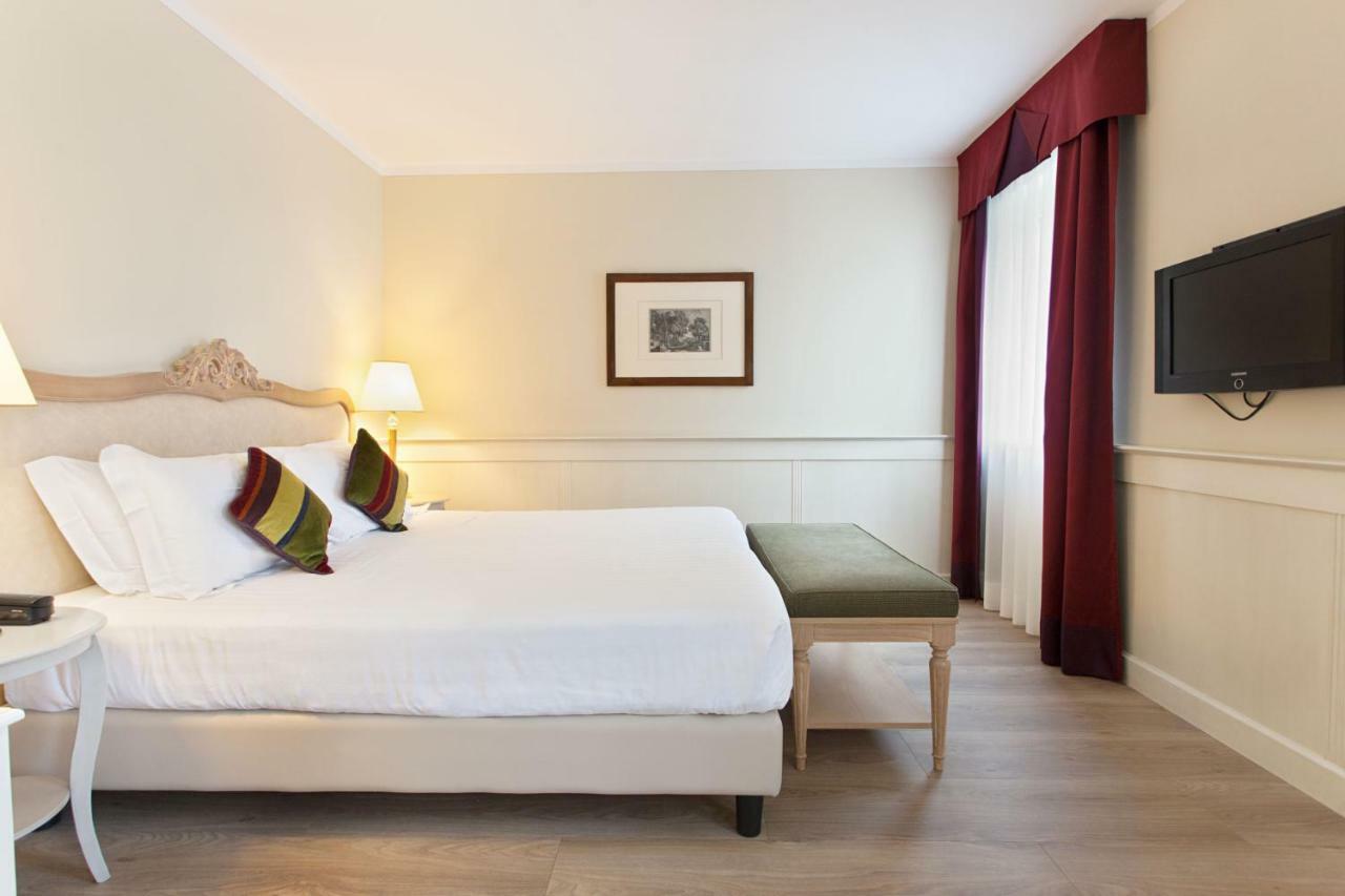 Hotel Leon D'Oro Rovereto  Eksteriør billede