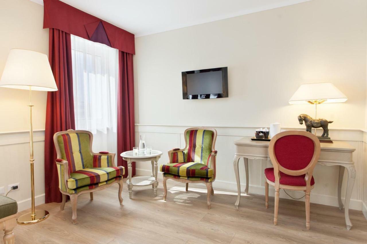 Hotel Leon D'Oro Rovereto  Eksteriør billede