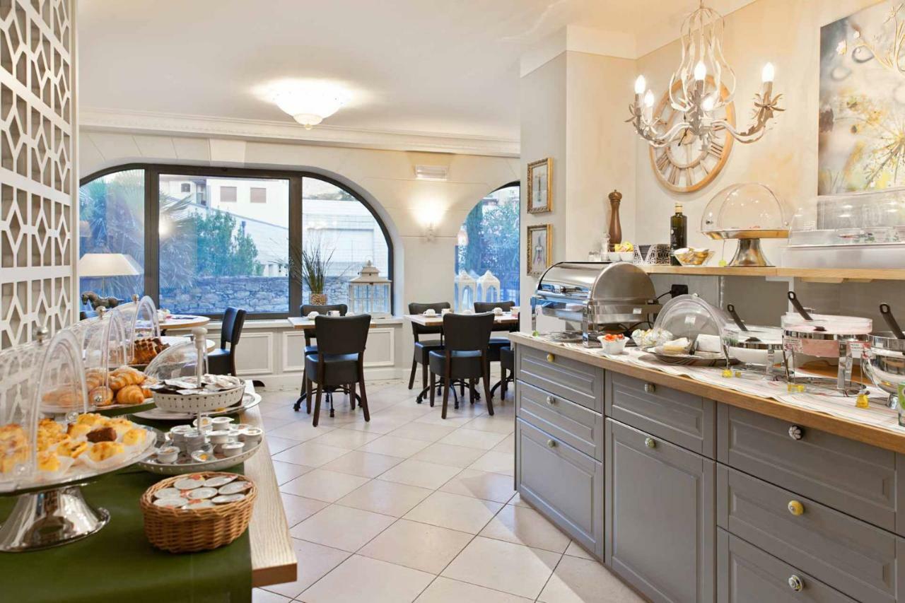 Hotel Leon D'Oro Rovereto  Eksteriør billede