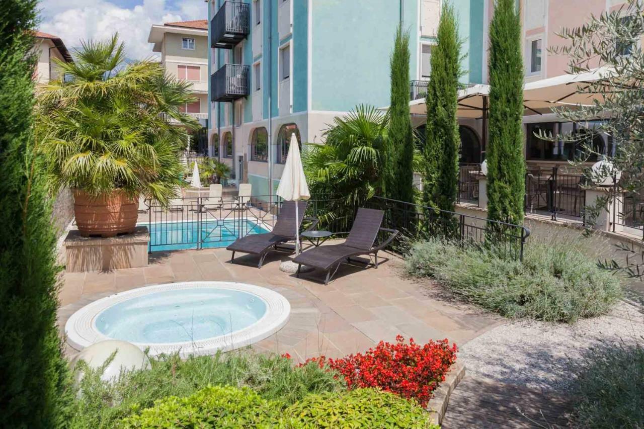 Hotel Leon D'Oro Rovereto  Eksteriør billede